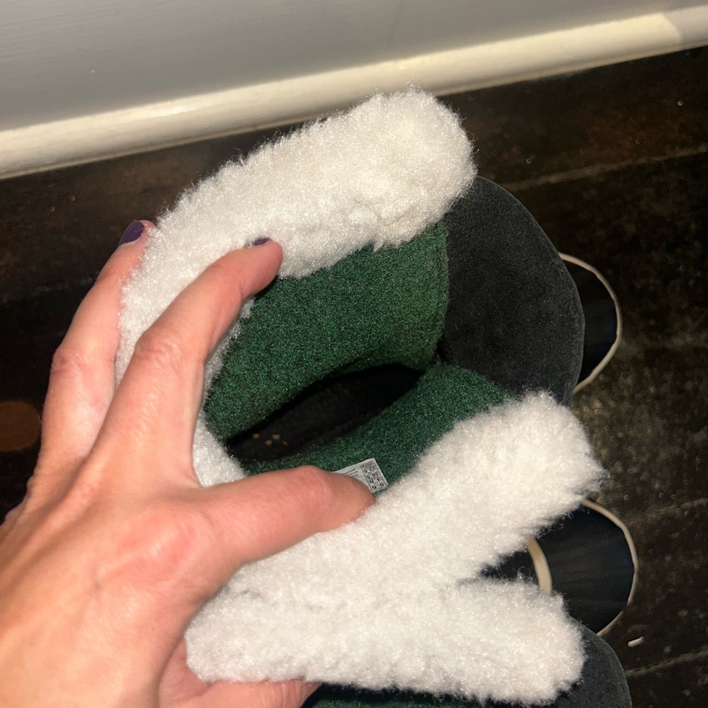 Sorel Black and Cream Winter Boots - Picture 5 of 5